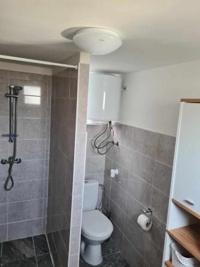 Melanie Apartman Velky Meder Exterior foto