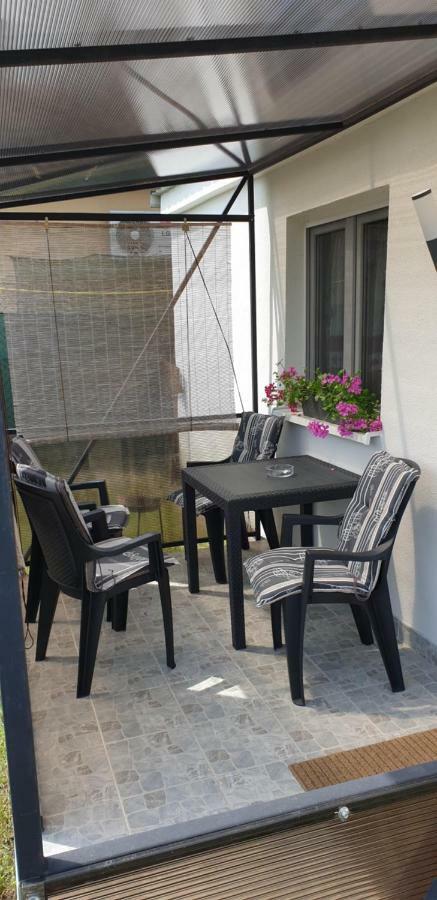 Melanie Apartman Velky Meder Exterior foto